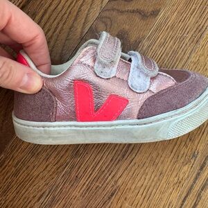 Veja Girls Toddler Pink and purple metallic and suede Velcro V-12 Sneakers kids
